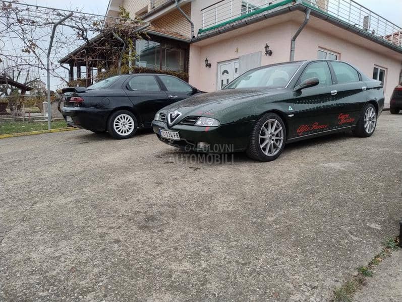 Alfa Romeo 166 