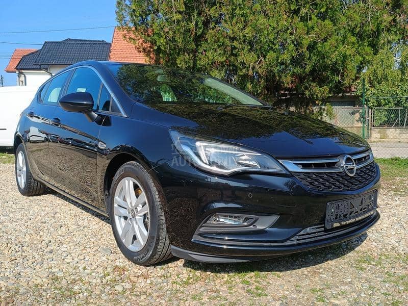 Opel Astra K 1.6 cdti Elegance