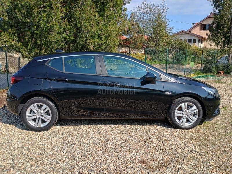 Opel Astra K 1.6 cdti Elegance