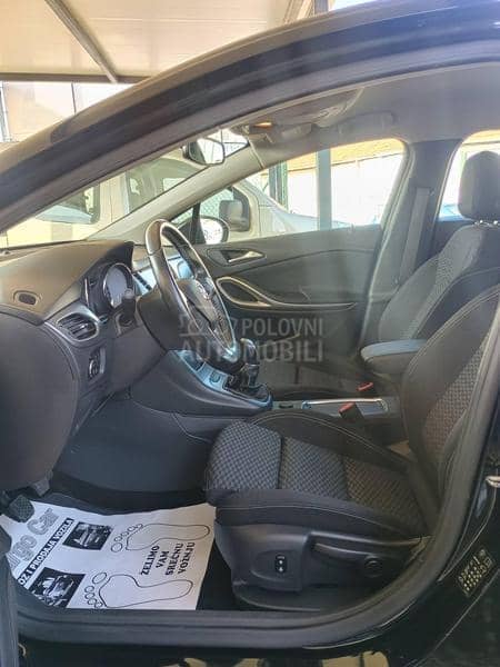 Opel Astra K 1.6 cdti Elegance