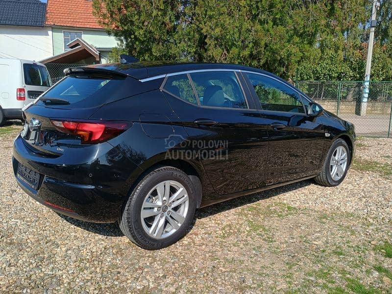 Opel Astra K 1.6 cdti Elegance