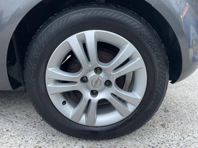 Opel Corsa D ecoFLEX 111 YEARS