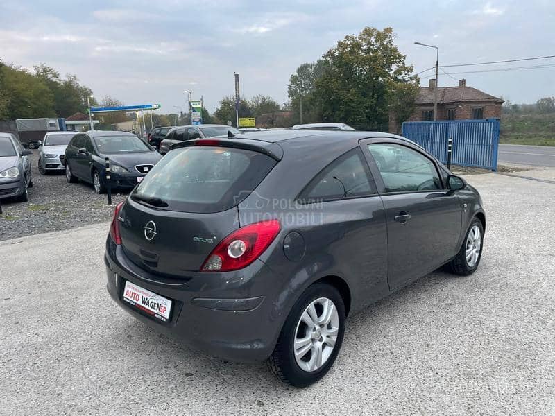 Opel Corsa D ecoFLEX 111 YEARS