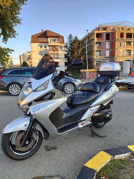 Honda silver wing 600