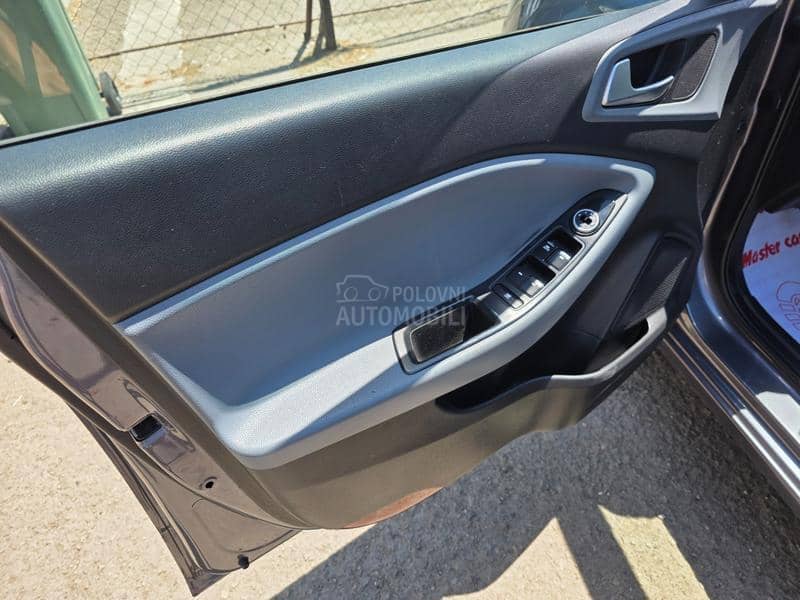 Hyundai i20 1.1d LED/ MSERVIS