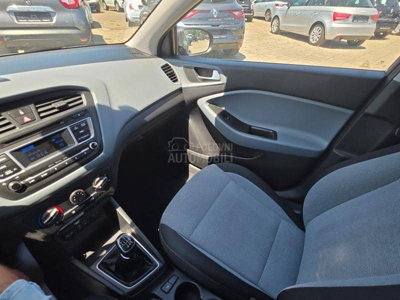 Hyundai i20 1.1d LED/ MSERVIS
