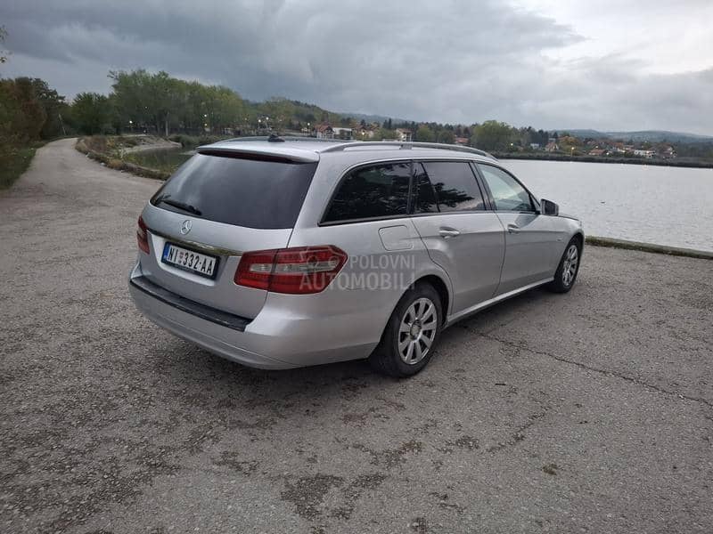 Mercedes Benz E 220 