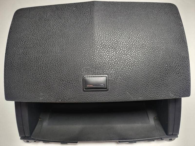 multimedija,fabrička w204