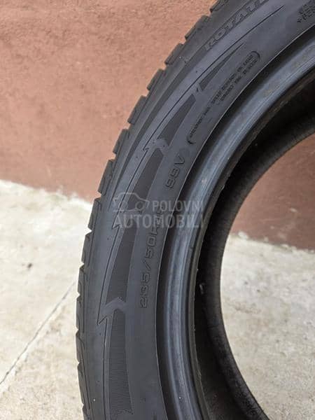 Goodyear 235/50 R19 Zimska
