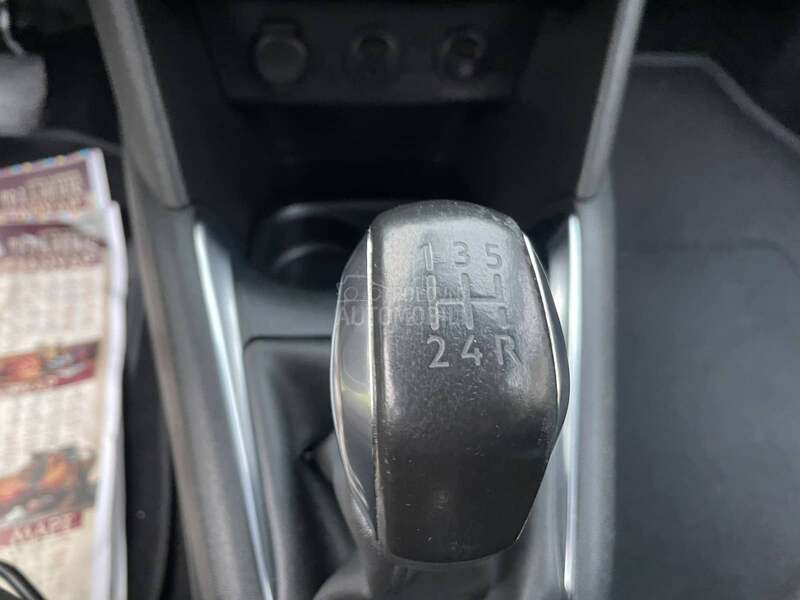 Peugeot 208 1,4 HDI IZVANRED AN