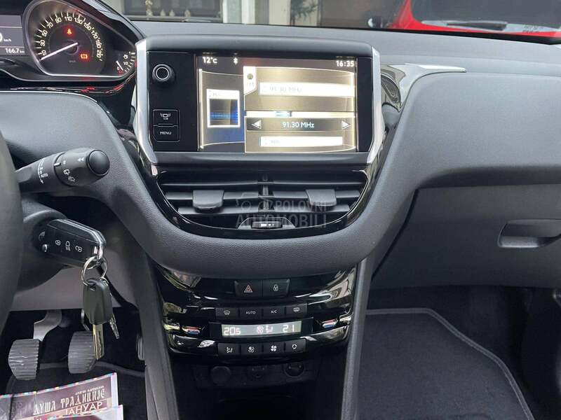 Peugeot 208 1,4 HDI IZVANRED AN