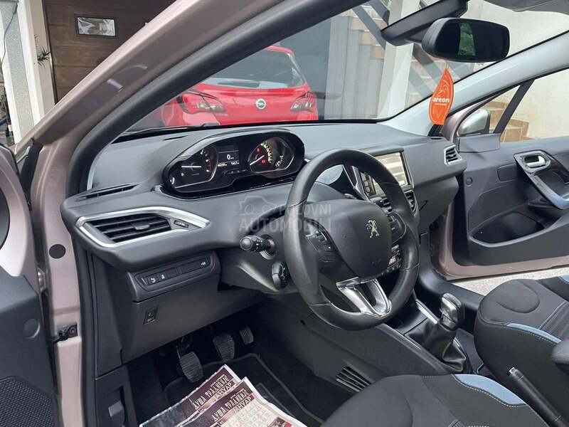 Peugeot 208 1,4 HDI IZVANRED AN