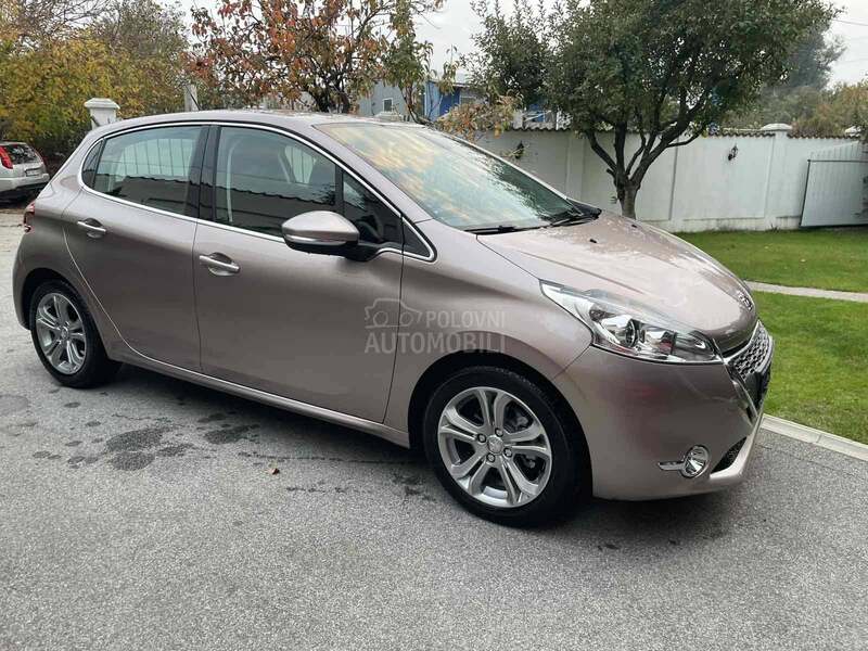 Peugeot 208 1,4 HDI IZVANRED AN
