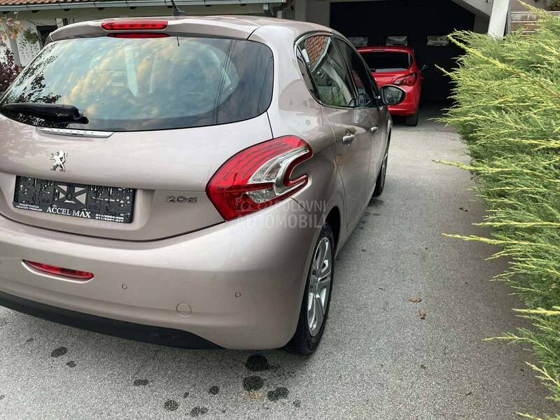 Peugeot 208 1,4 HDI IZVANRED AN