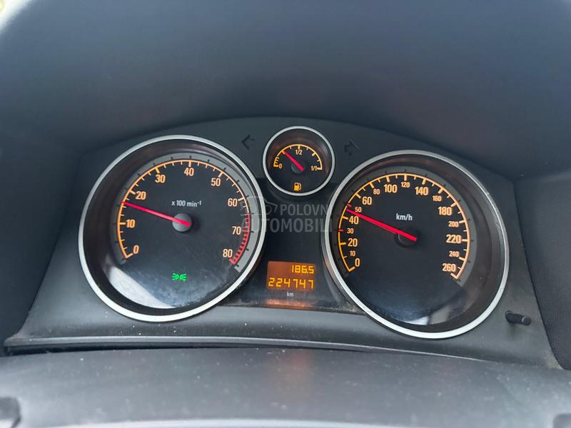 Opel Astra H 1,6b PREP0RUKA