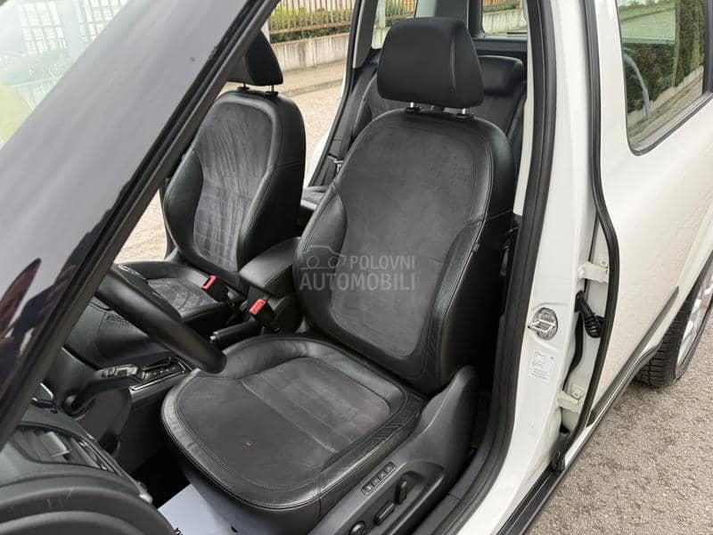 Škoda Yeti 2.0 TDI pano.dsg.4x4 Škoda Yeti 2.0 TDI pano.dsg.4x4