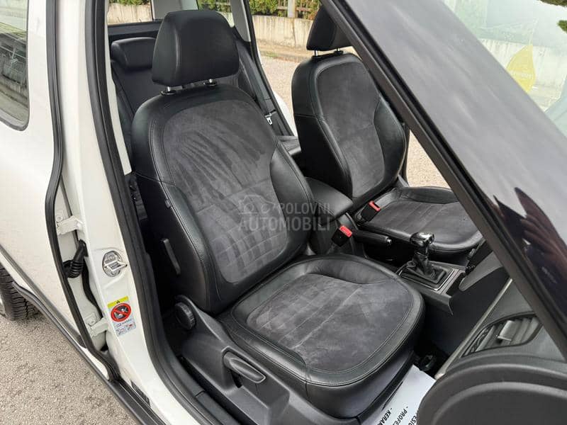 Škoda Yeti 2.0 TDI pano.dsg.4x4 Škoda Yeti 2.0 TDI pano.dsg.4x4