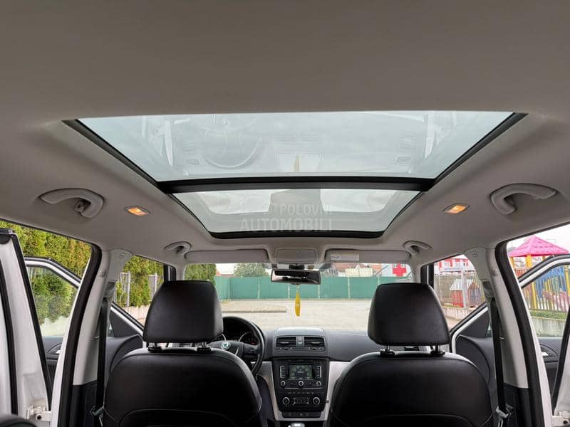 Škoda Yeti 2.0 TDI pano.dsg.4x4 Škoda Yeti 2.0 TDI pano.dsg.4x4