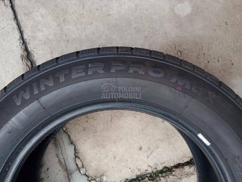 Tourador 225/60 R17 Zimska