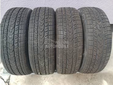 Tourador 225/60 R17 Zimska