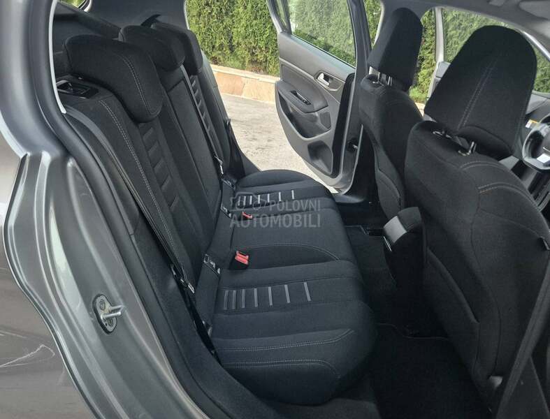Peugeot 308 1.6 BlueHDI