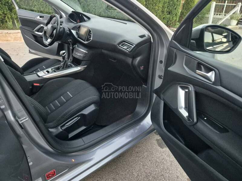 Peugeot 308 1.6 BlueHDI