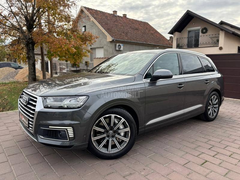 Audi Q7 ETRON/S/PANO/VIRT Audi Q7 ETRON/S/PANO/VIRT