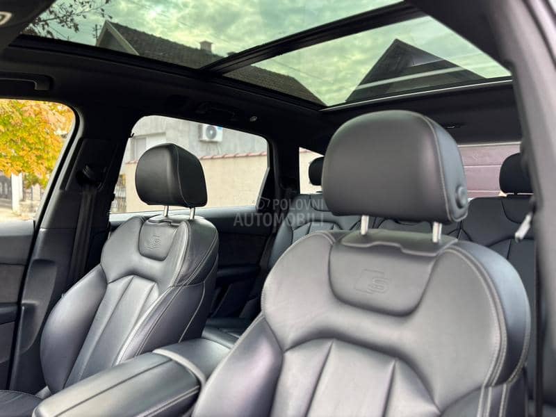 Audi Q7 ETRON/S/PANO/VIRT Audi Q7 ETRON/S/PANO/VIRT