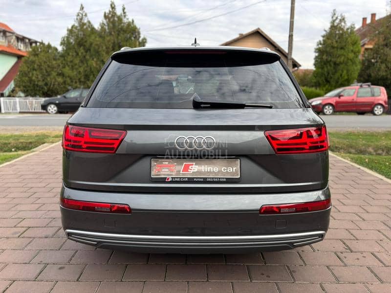 Audi Q7 ETRON/S/PANO/VIRT Audi Q7 ETRON/S/PANO/VIRT