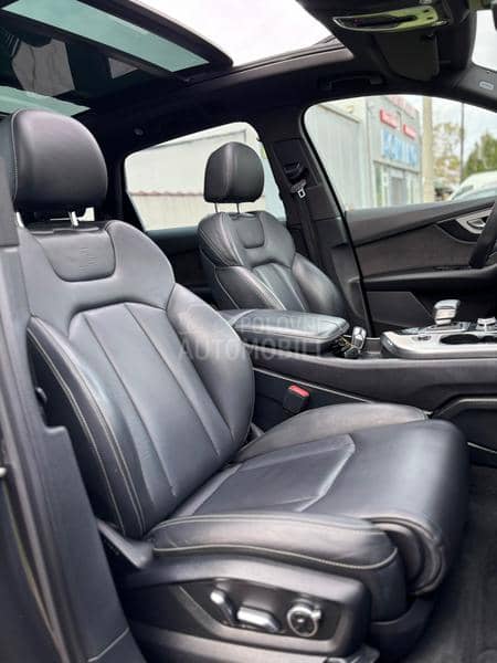 Audi Q7 ETRON/S/PANO/VIRT Audi Q7 ETRON/S/PANO/VIRT