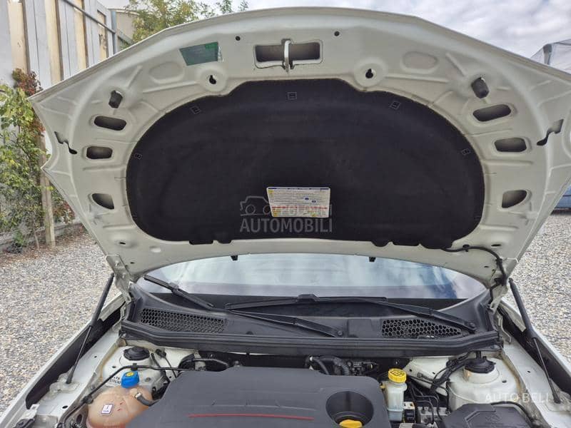 Alfa Romeo Giulietta 1.6 JTD m-2