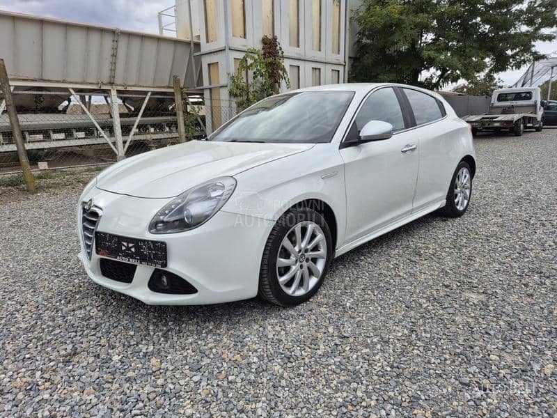 Alfa Romeo Giulietta 1.6 JTD m-2