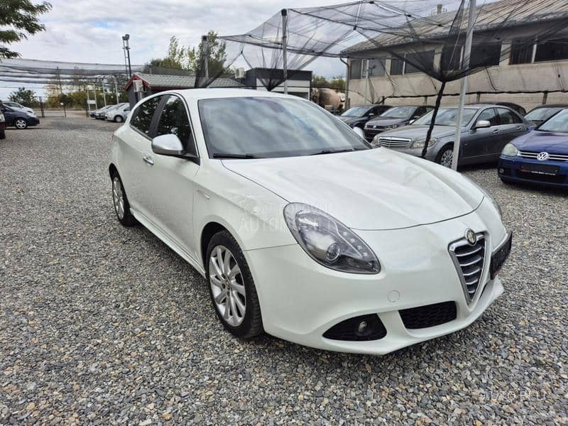 Alfa Romeo Giulietta 1.6 JTD m-2