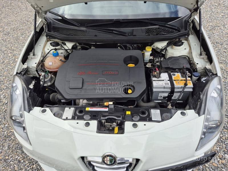 Alfa Romeo Giulietta 1.6 JTD m-2