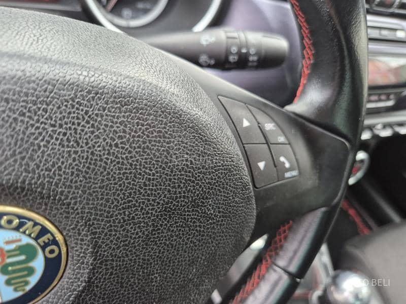 Alfa Romeo Giulietta 1.6 JTD m-2