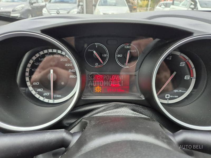 Alfa Romeo Giulietta 1.6 JTD m-2