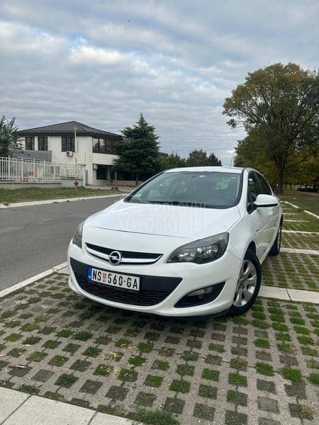 Opel Astra J 1.7 cdti