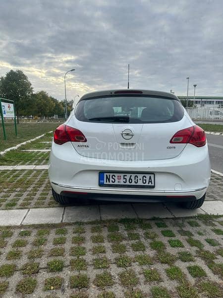 Opel Astra J 1.7 cdti
