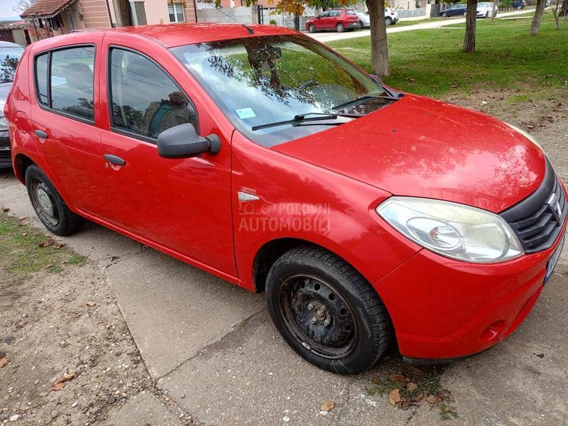 Dacia Sandero 