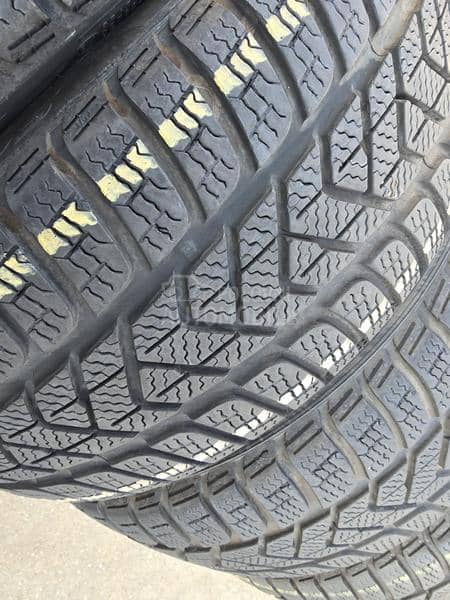 Pirelli 205/40 R18 Zimska