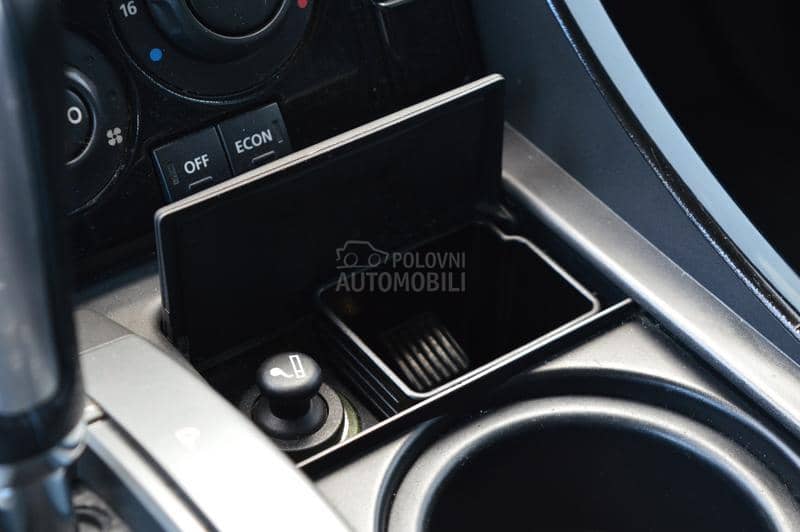 Land Rover Range Rover Sport  Land Rover Range Rover Sport