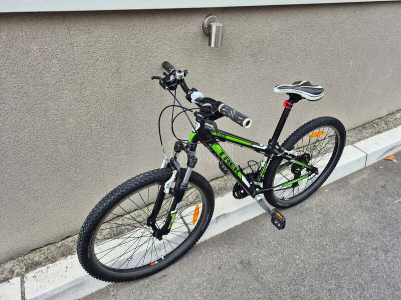 Trek 3500