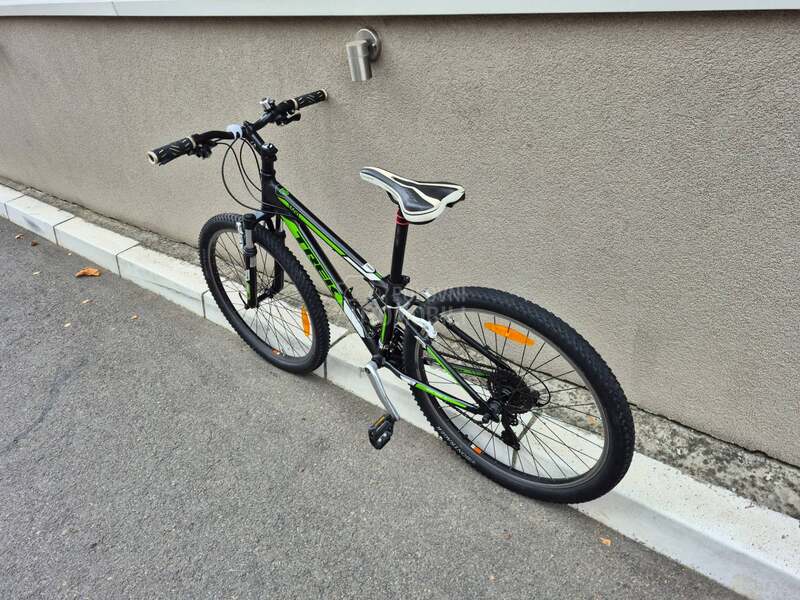 Trek 3500