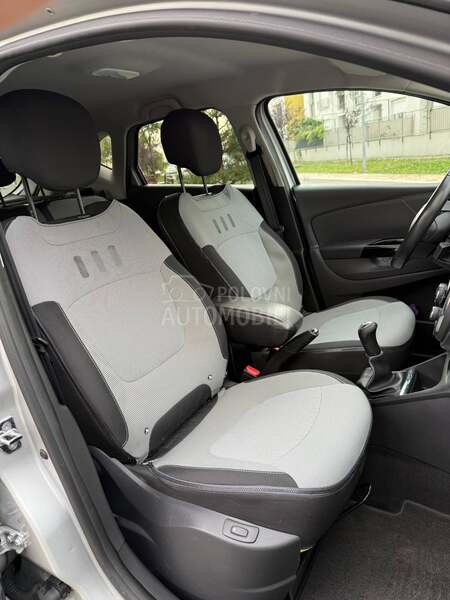 Renault Captur 0.9tce N O V