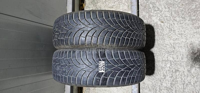 Toyo 185/60 R15 Zimska