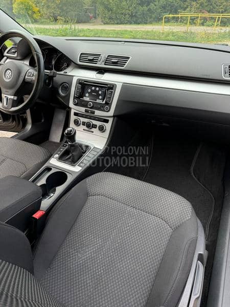Volkswagen Passat B7 HIGHLINE/N0V/F-ULL Volkswagen Passat B7 HIGHLINE/N0V/F-ULL