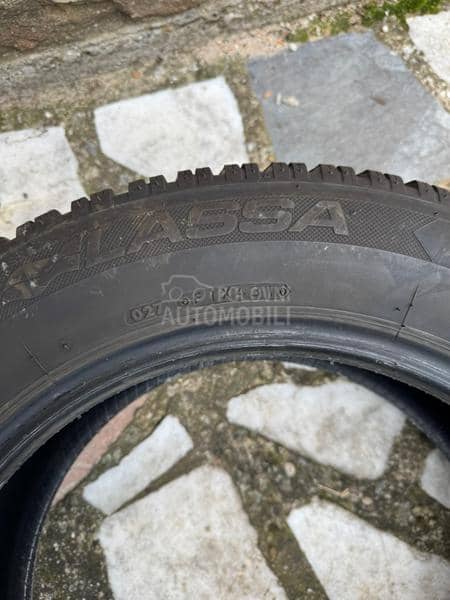 Lassa 215/60 R16 Zimska