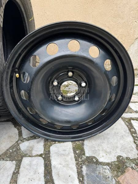 Lassa 215/60 R16 Zimska