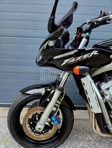 Yamaha fzs 1000 fazer