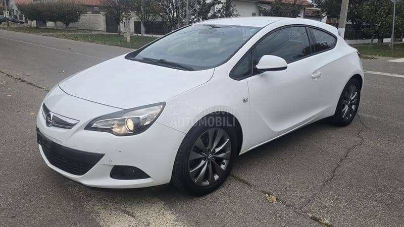Opel Astra J 1.4T GTC ACTIVE EDIT